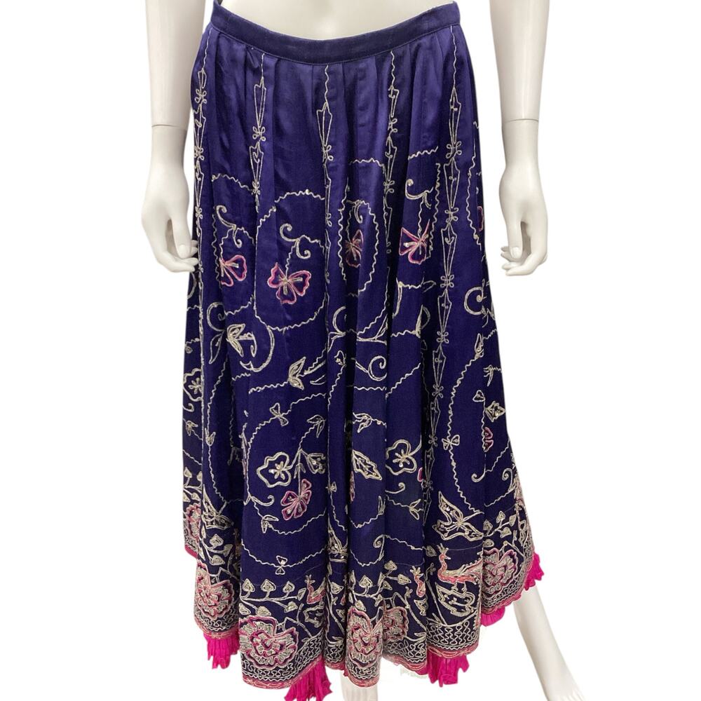 Skirt Women’s SZ6 Long Embroidered Under Layer Of Pink Ruffled Fabric Deep Blue